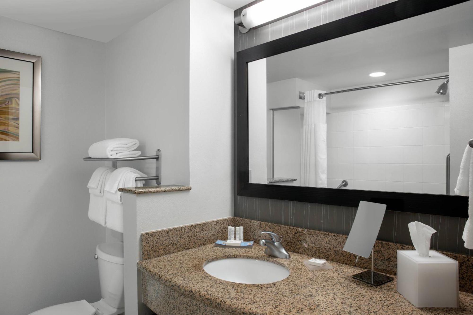 Courtyard By Marriott Jacksonville I-295/East Beltway Eksteriør bilde
